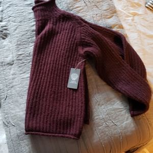 Vince Camuto Sweater